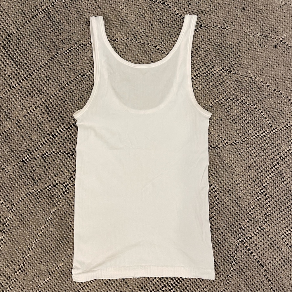 Lululemon white tank top, never worn